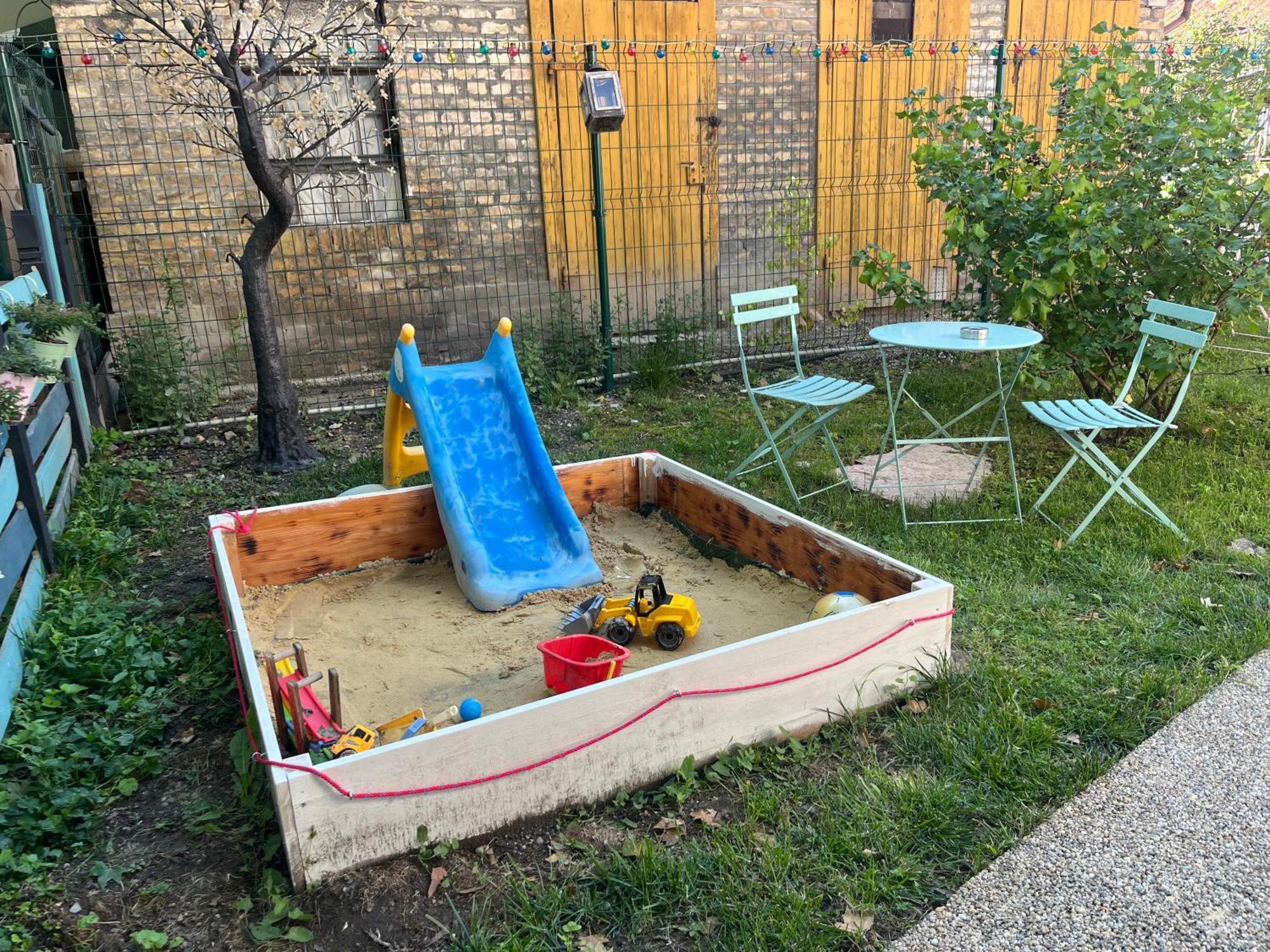 Jokai Apartman Révkomárom Kültér fotó